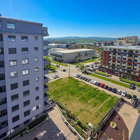 Oota Soko With Parking Garage Appartement Kragujevac Buitenkant foto
