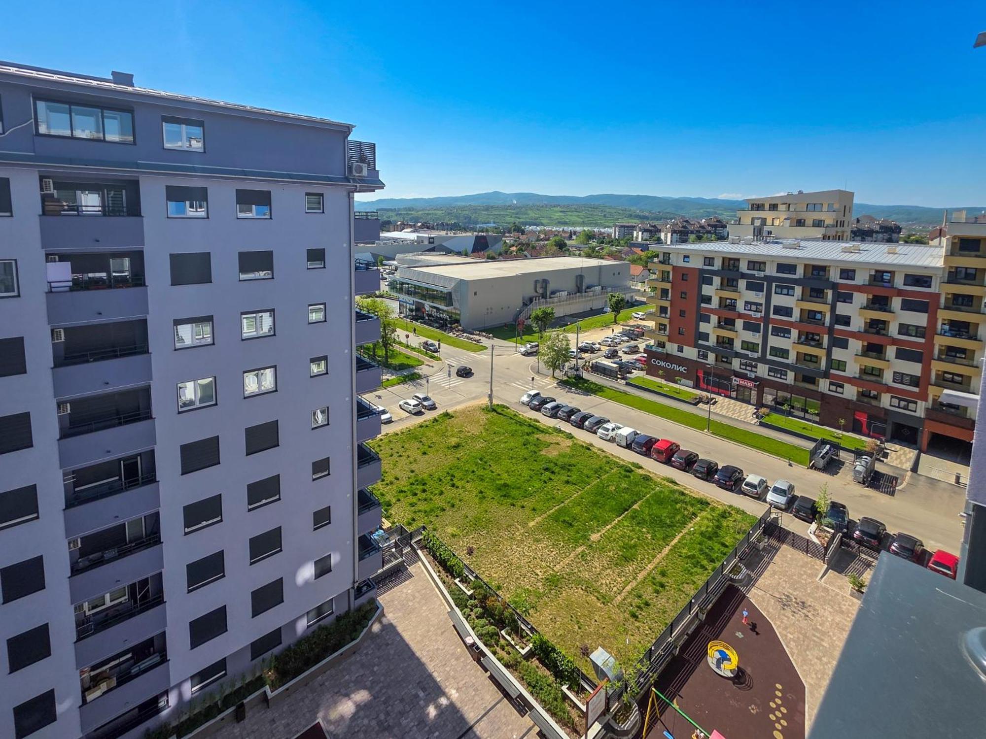 Oota Soko With Parking Garage Appartement Kragujevac Buitenkant foto